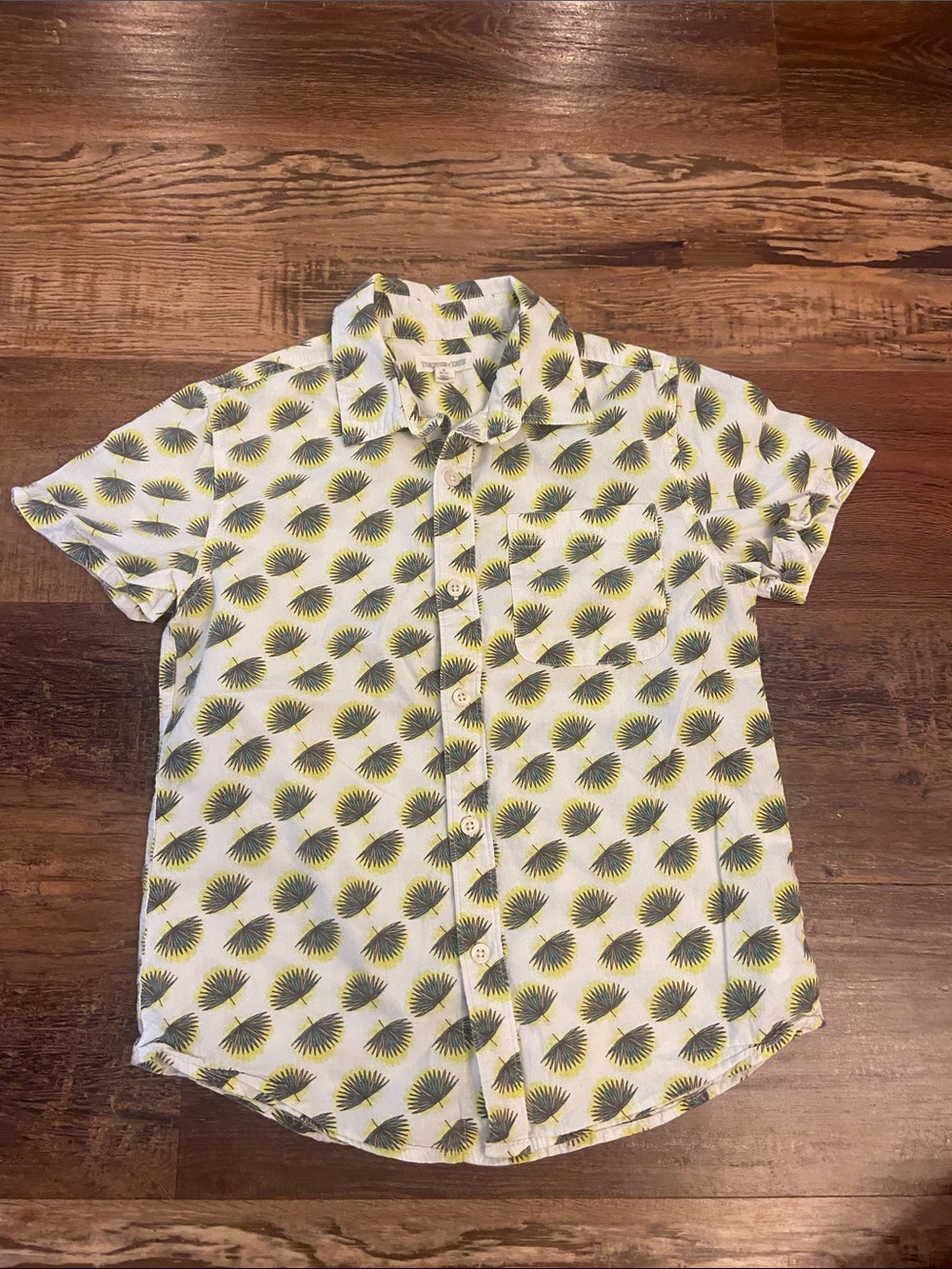 Tucker + Tate White Short-Sleeve Button-Up with Yellow & Green Palm Print
